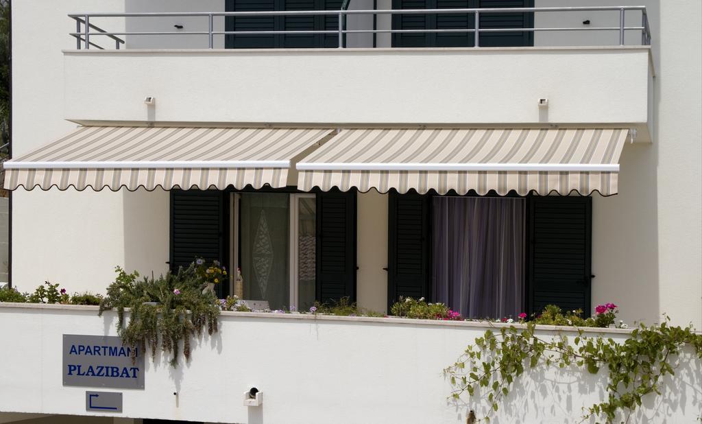 Apartments Stipe Plazibat Хвар Екстер'єр фото